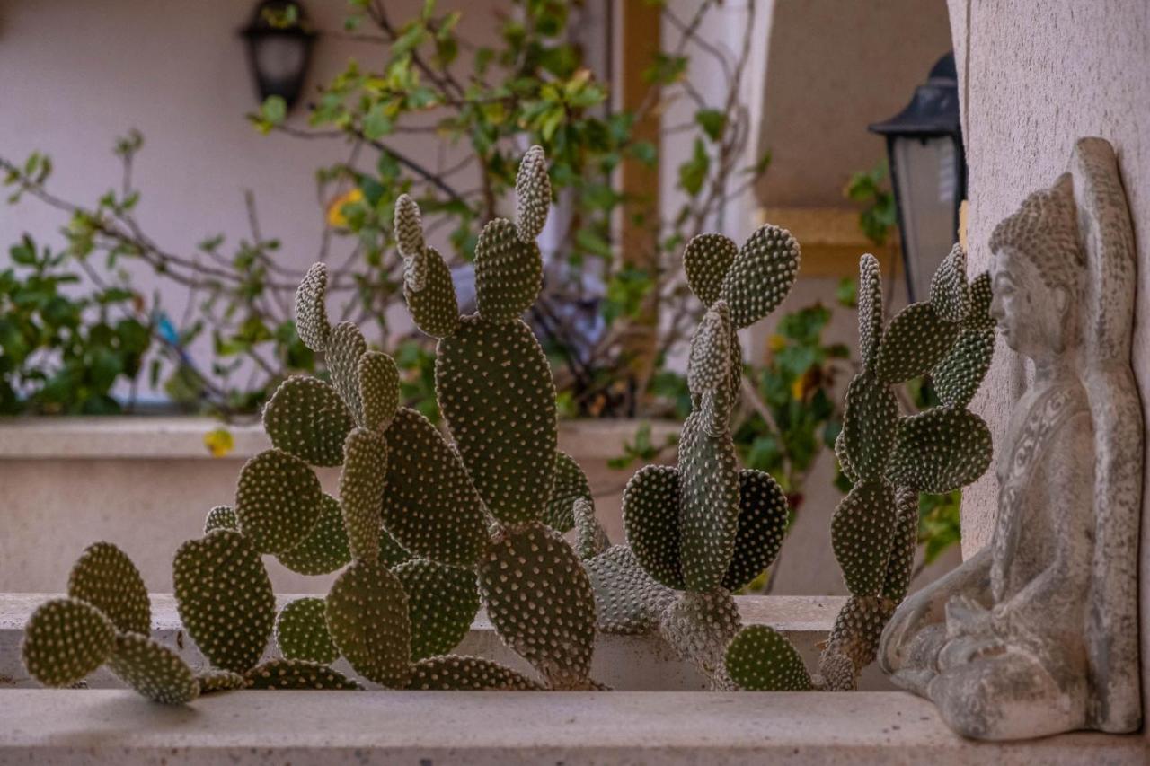 Geraneos Daru Daire Águilas Dış mekan fotoğraf